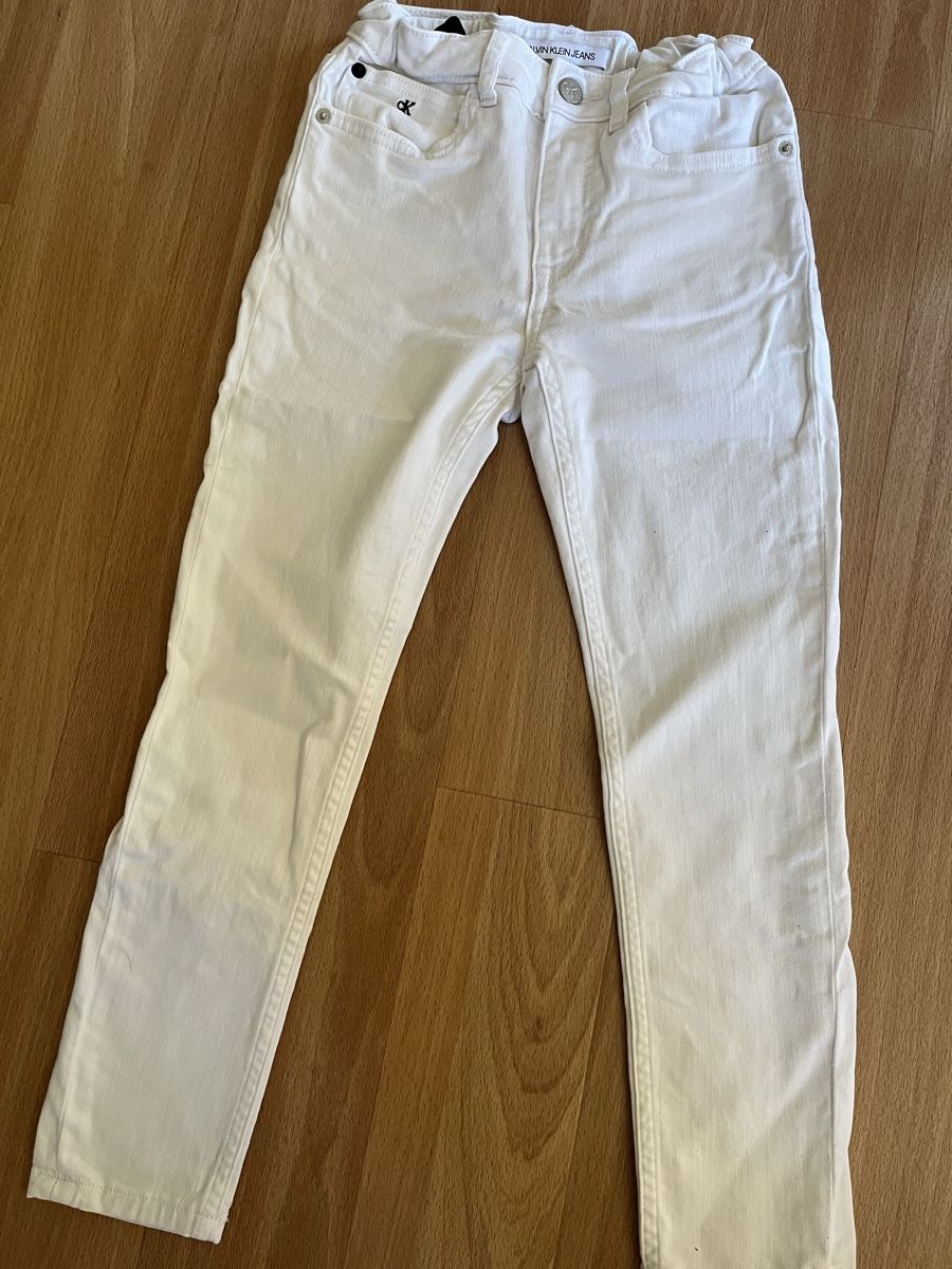 Calvin Klein Hosen: Weisse Calvin Klein Jeans Gr. 10 – Gebraucht aus Lungern von Chispa1982