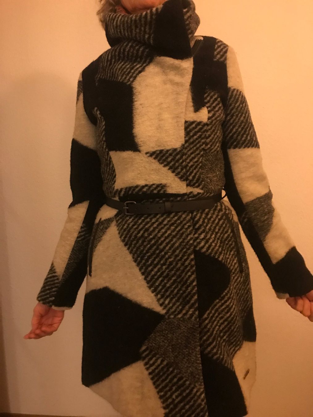 Desigual Cappotti: Desigual coat 47% wool blend 38 EUR – Usato da Onex venduto da johnca 4