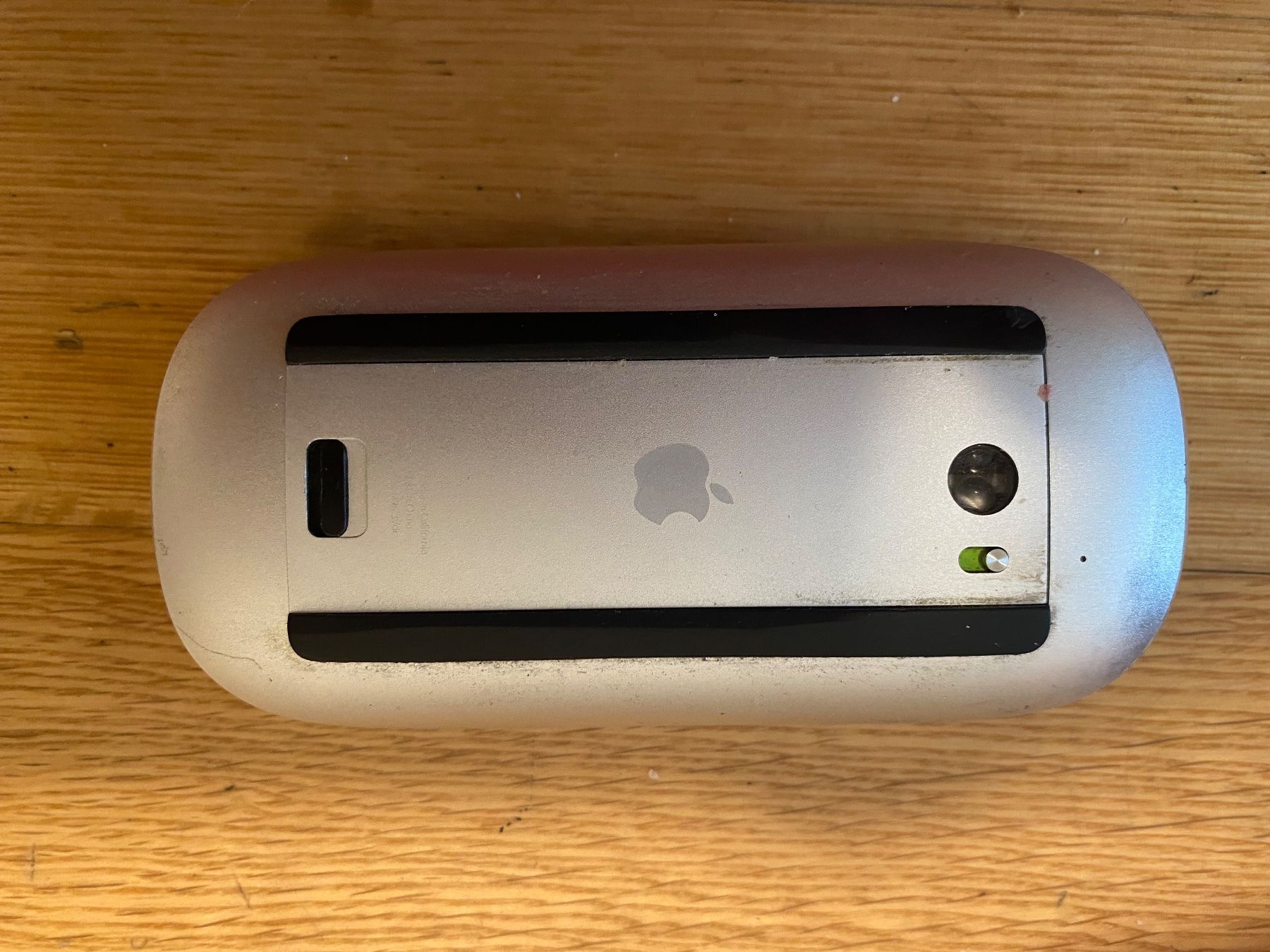Apple Mouse: Kabellose Apple-Maus Model A1296 – Usato da Langendorf venduto da Antik-Samariter 1