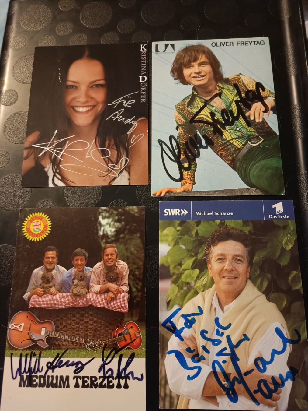 Autogramme: Musik - 4x handsignierte alte Karten  - Set – Gebraucht aus Menziken von Artographs