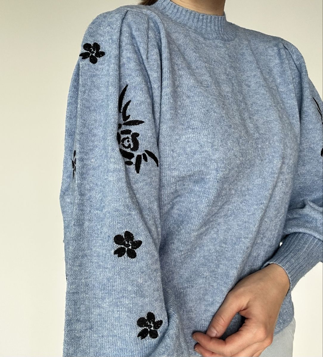 Only Maglioni & Felpe: ONLY Pullover mit Blumenstickerei Grösse M – Usato da Uzwil venduto da Zhenia17 3