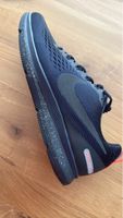 Nike Shield Laufschuhe Grösse 43 – wasserdicht