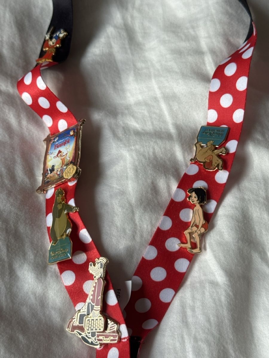 Disney Placchette & Badge: Disney pin 📌 – Usato da Zürich venduto da funkelnderstern 1