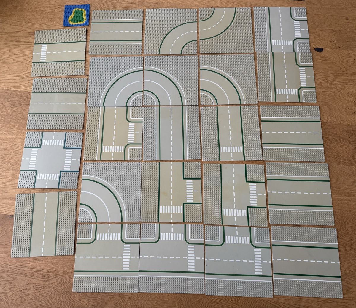 Lego Spielzeuge: Lego Strassenplatten gebraucht – Gebraucht aus Altdorf UR von Sanna08