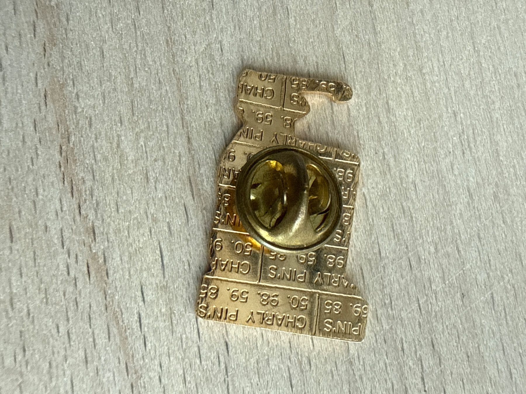 Placchette & Badge: Pin Charly – Usato da Glattbrugg venduto da Schweigmatt 1