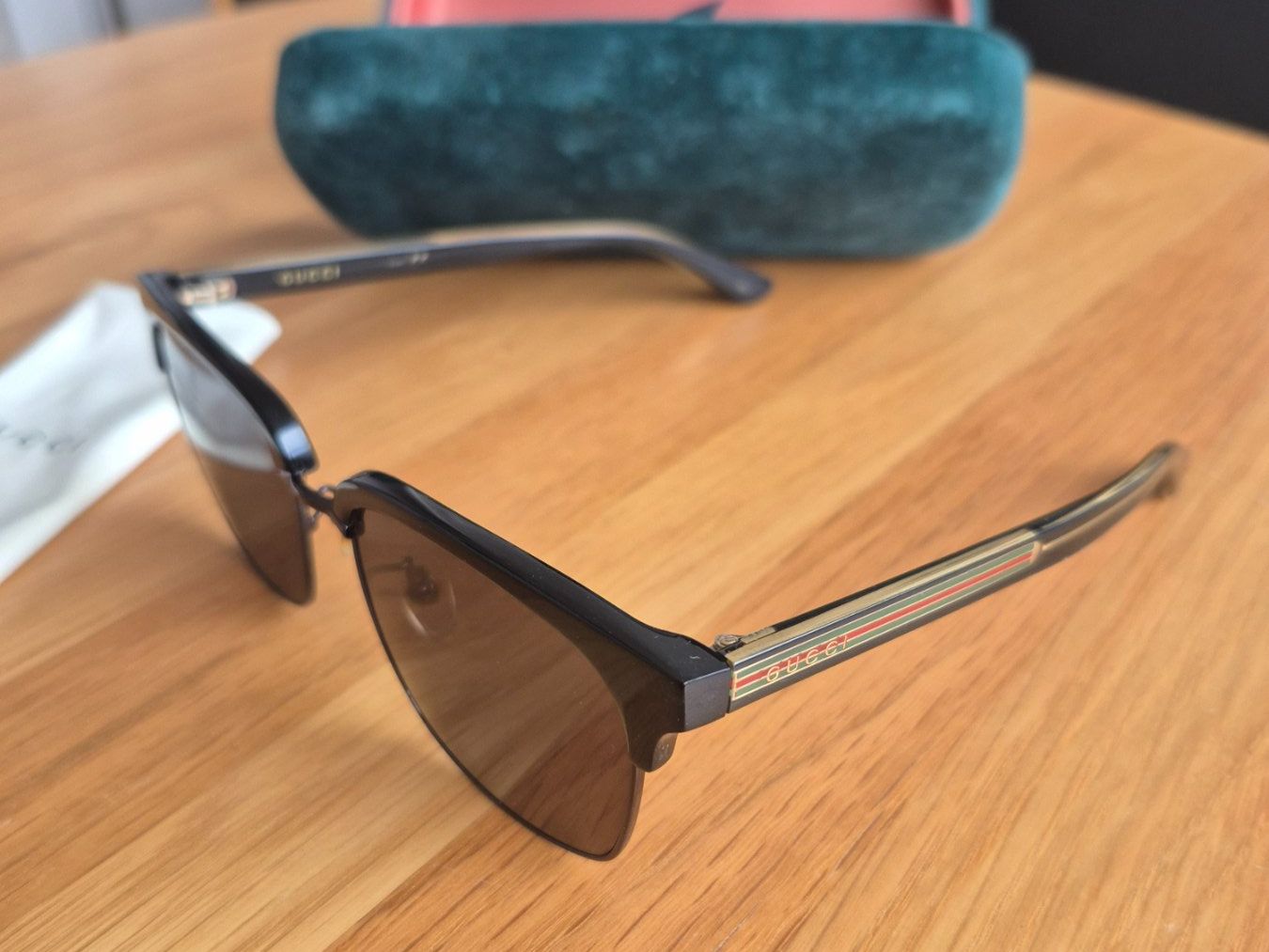 Gucci Occhiali & Lenti: Sonnenbrille mit rechteckigem Rahmen – Usato da Möriken AG venduto da thi_2mwh 1