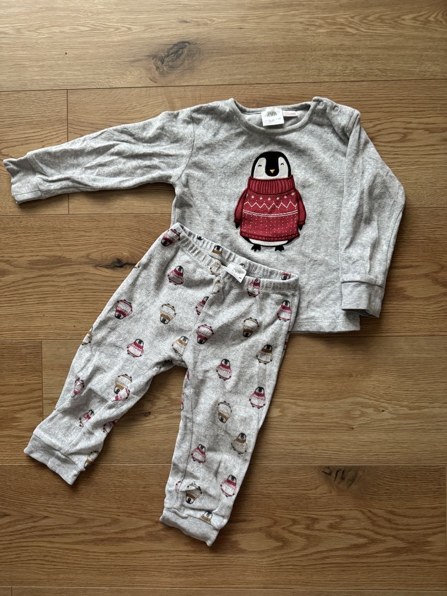 Zara Pyjamas & Ähnliches: Fleece Pyjama Gr. 92 – Gebraucht aus Schinznach Dorf von meee_l