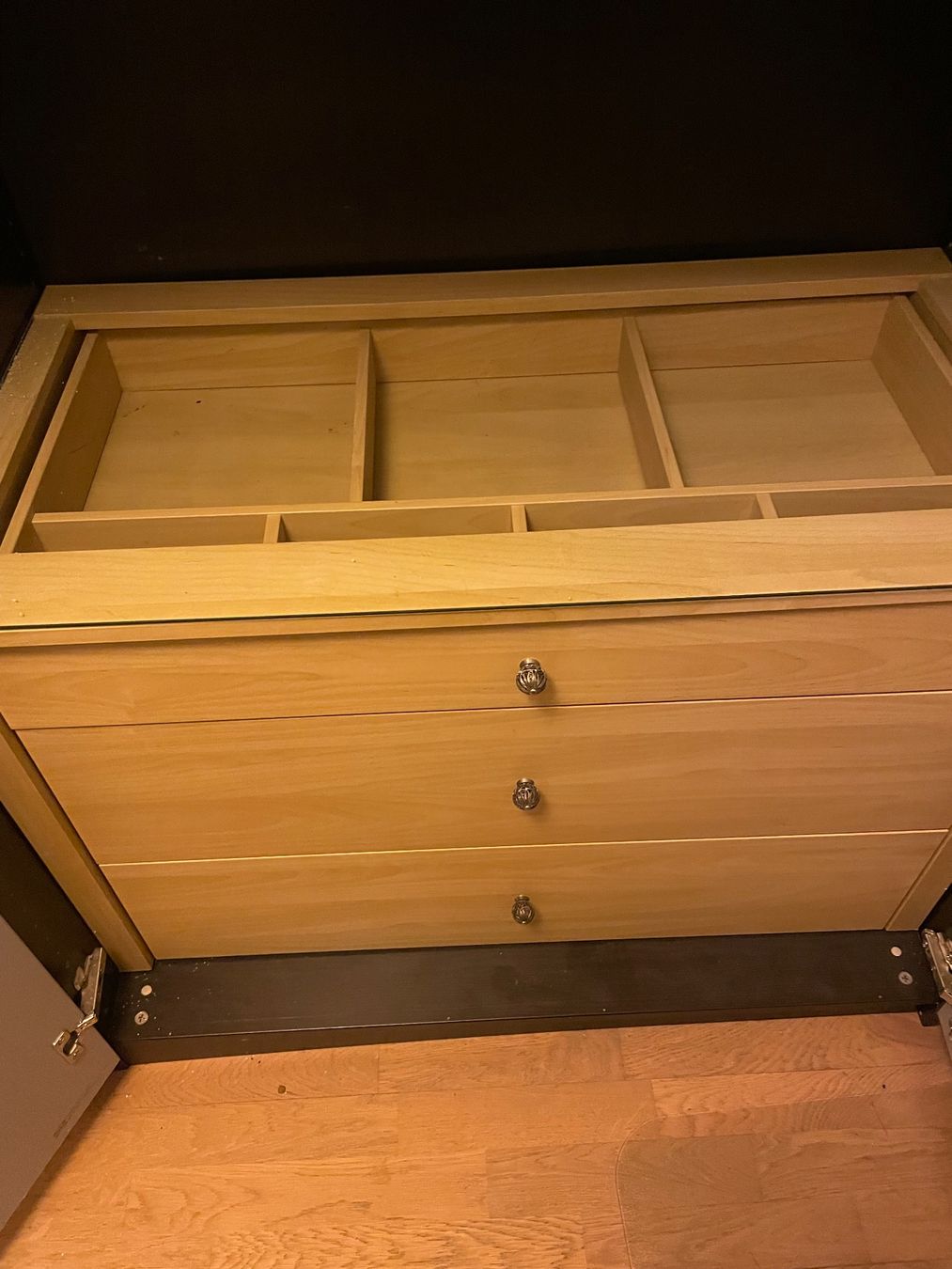 Ikea Armoires: IKEA Pax Kleiderschrank – D'occasion à Adliswil par sch_bh9k 3