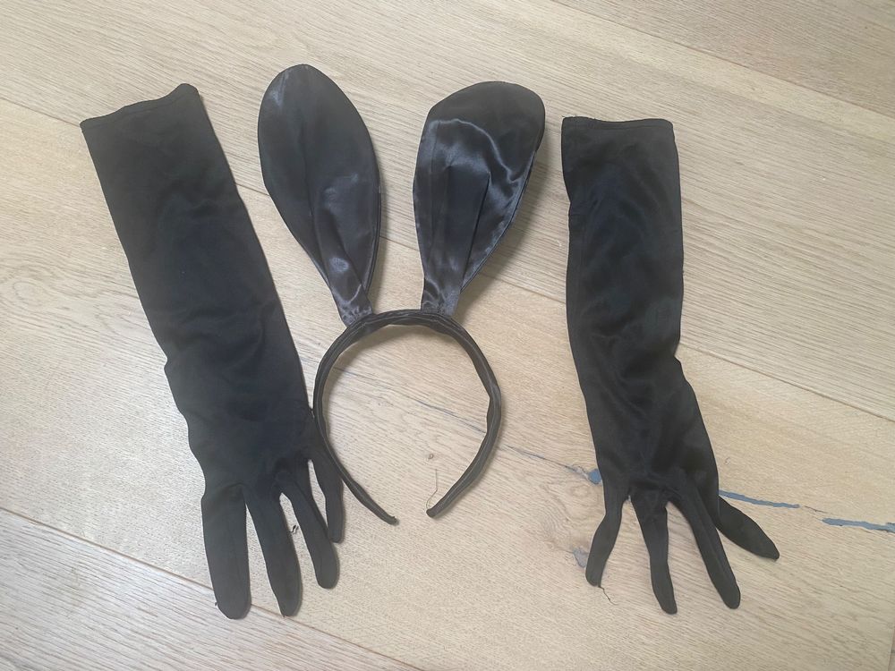 Playboy Bunny Kostüm Set Für Damen – Ohren, Fliege, Manschetten, Schwanz & Strumpfgürtel