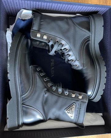 Prada Schnürstiefel