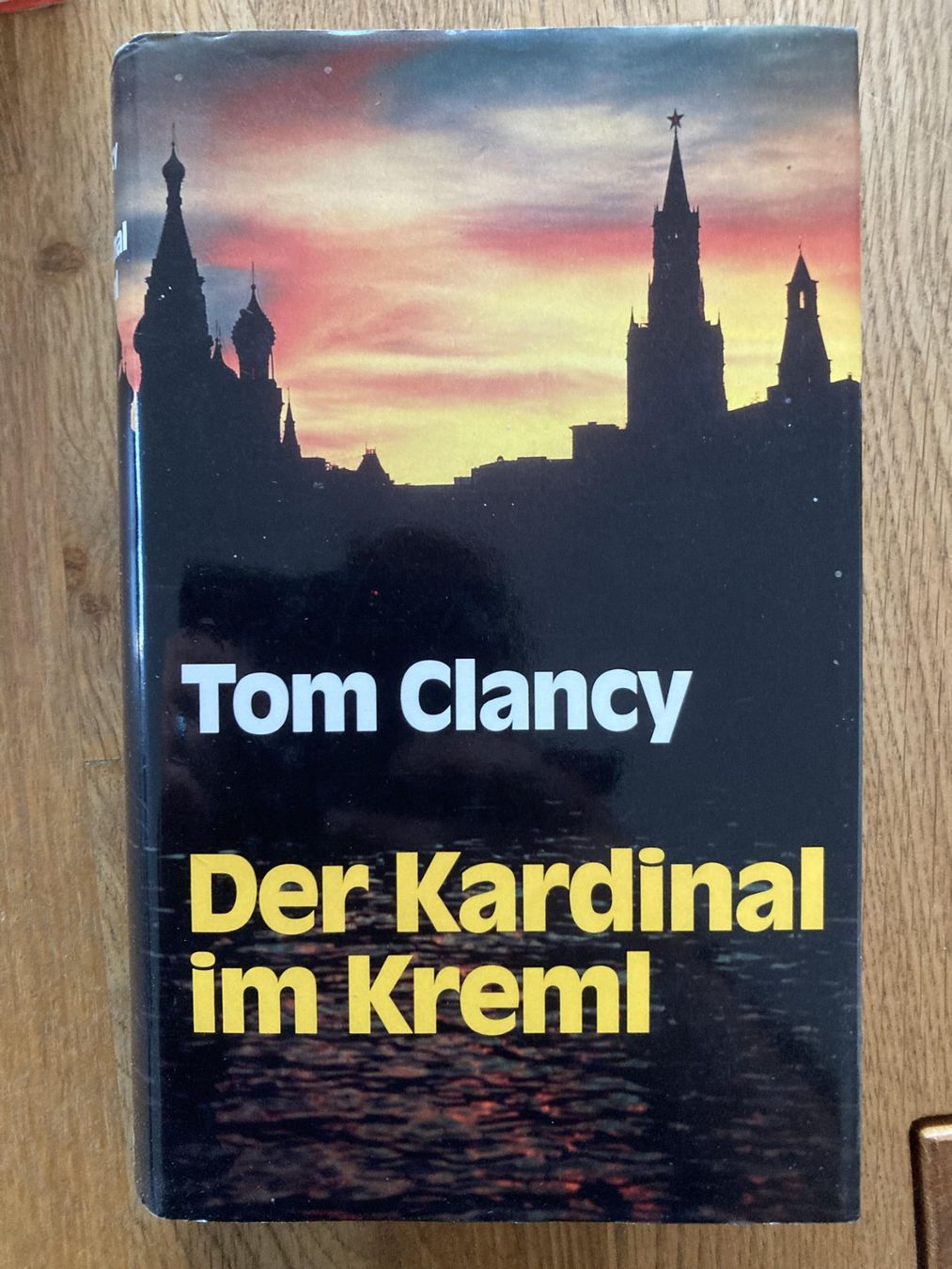 Libri: Tom Clancy Der Kardinal im Kreml Hardcover – Usato da Wängi venduto da Kaesli