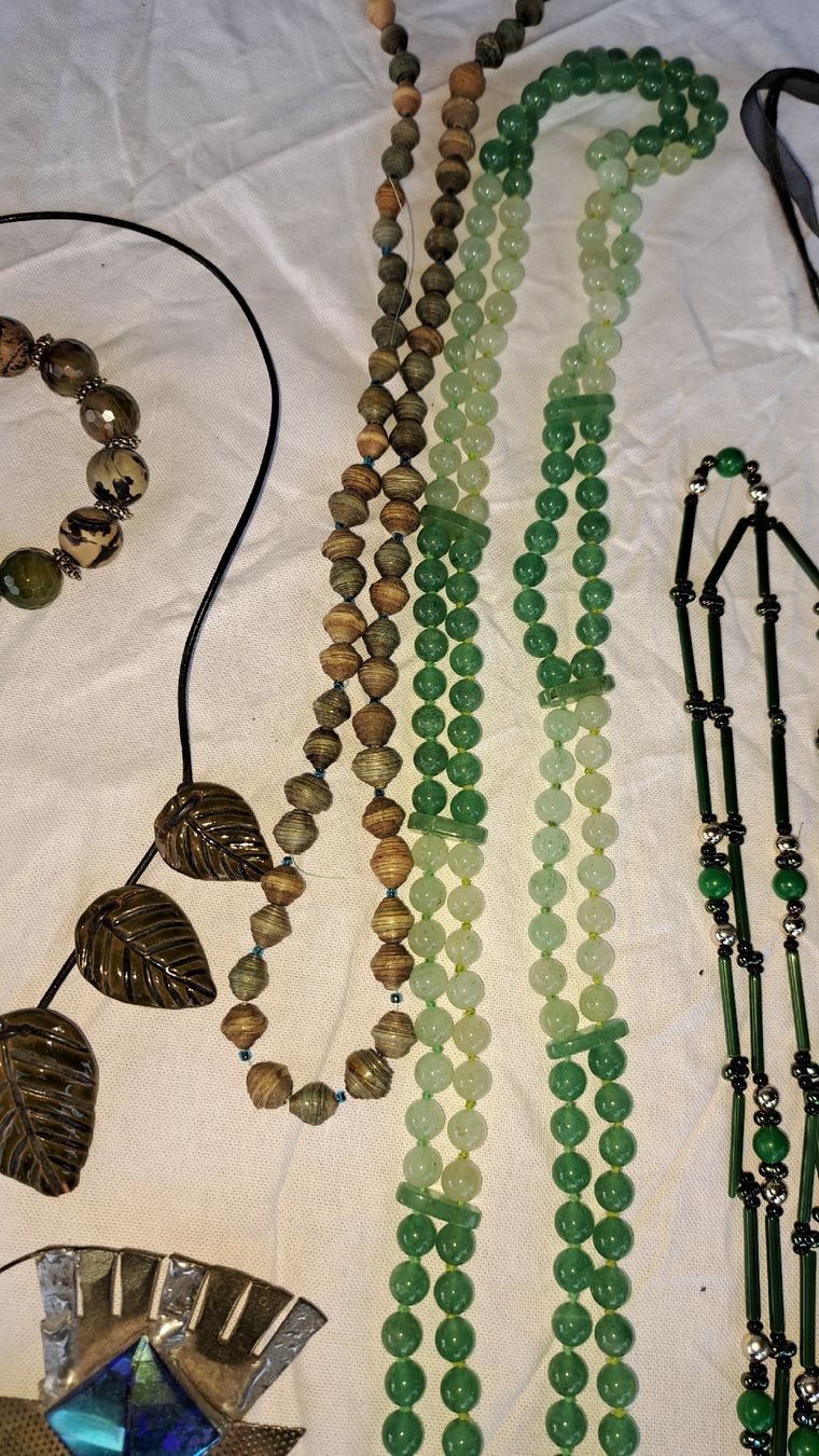 Altri gioielli: Modeschmuck Vintage Konvolut  – Usato da Kölliken venduto da Upcycling-by-Mc-TAM 2