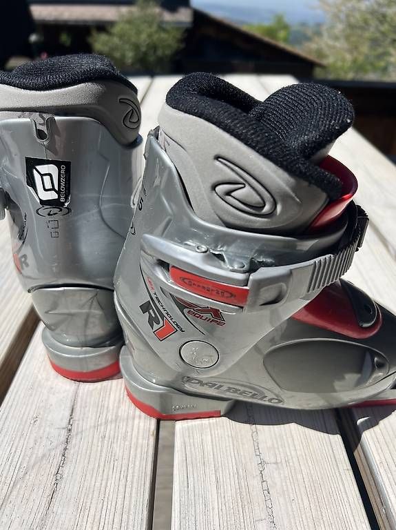 Scarpe per ragazzi: Skischuhe Grösse 27 – Usato da Schwendibach venduto da wysschristine 1