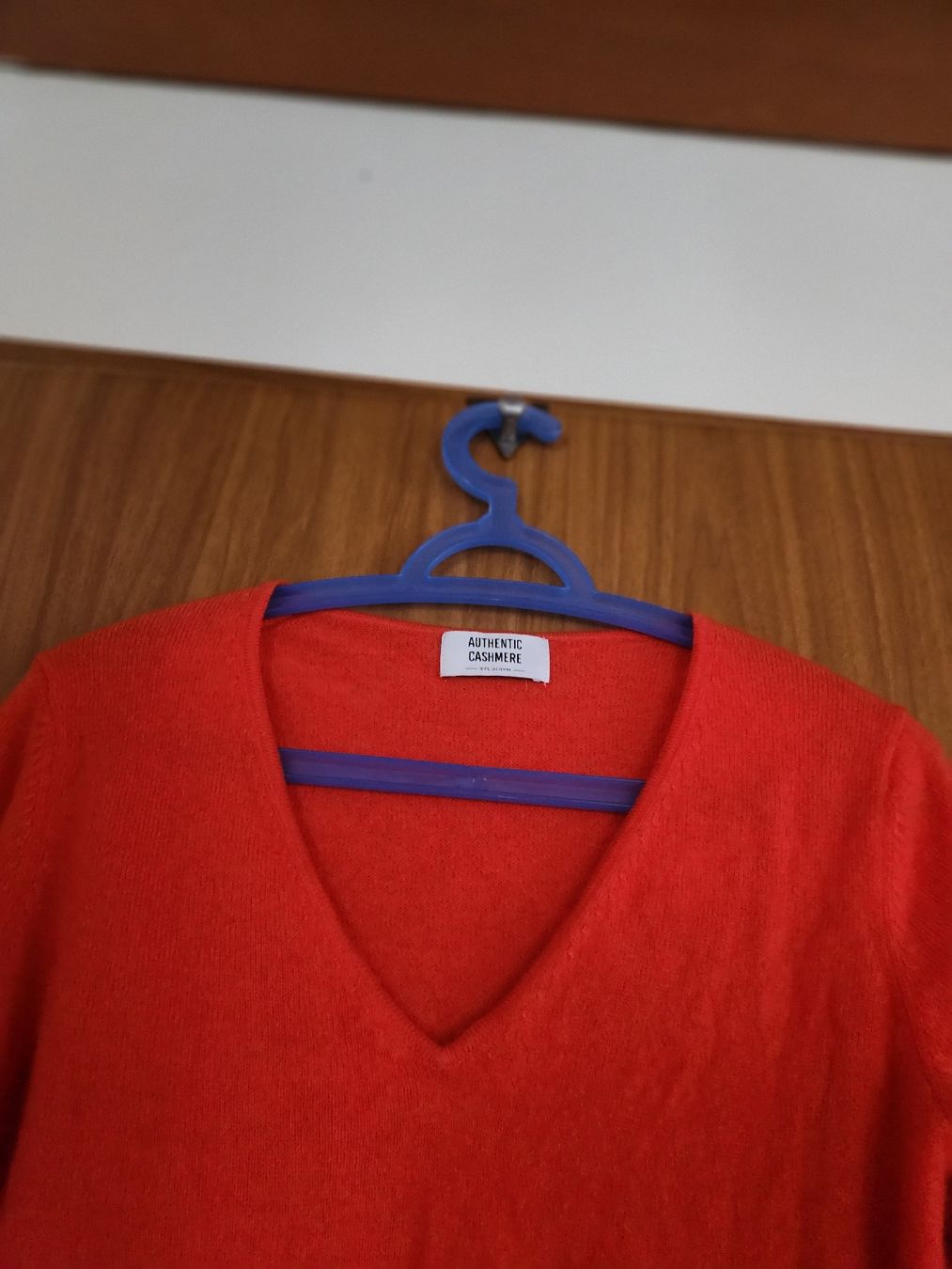 Kleider: Robe pull Authentic Cashmere rouge taille S 36 – Gebraucht aus Niedergösgen von Eva2410 5