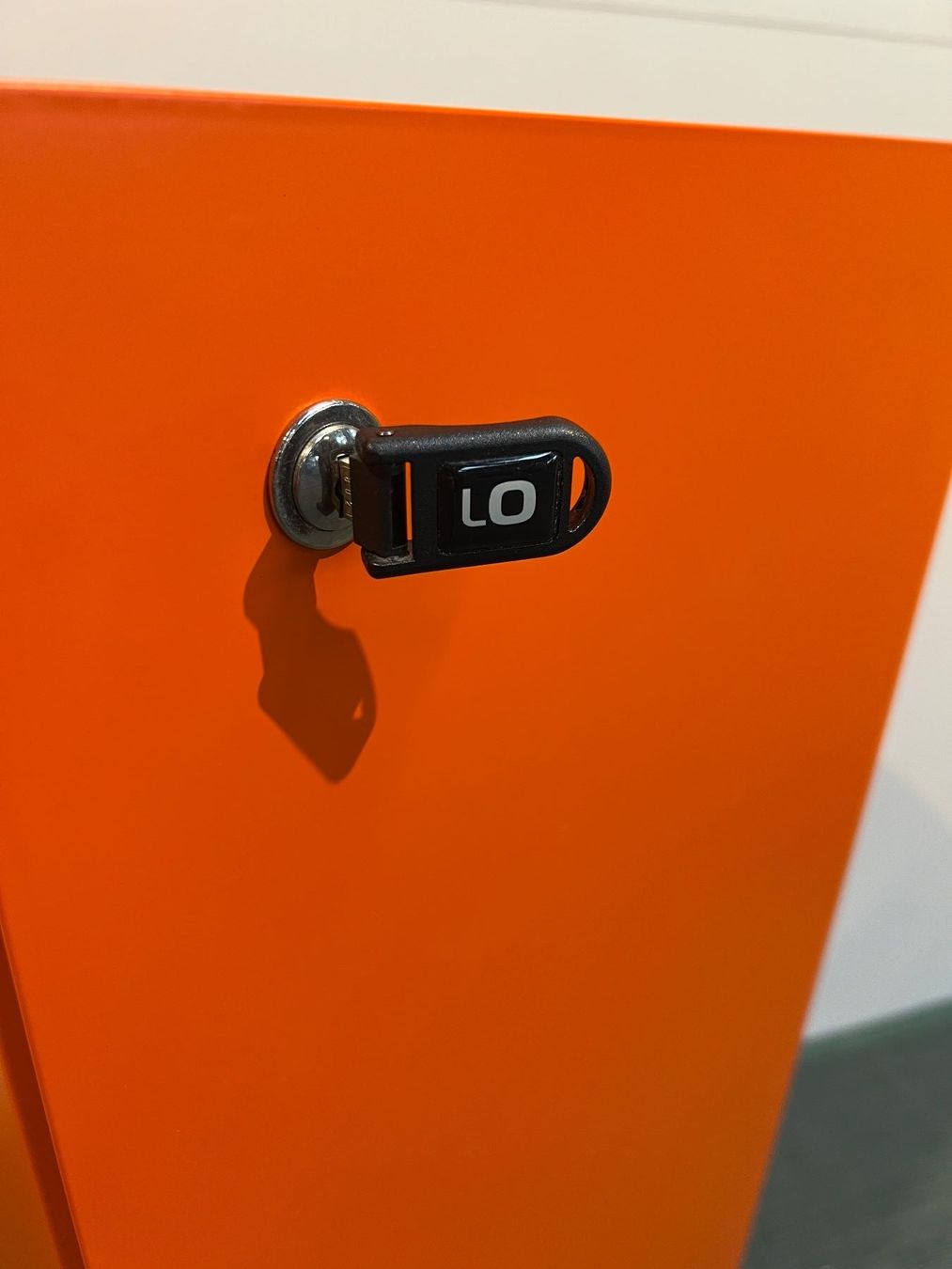 Lista Banconi: Lista LO Caddy 400 orange – Usato da Wangen an der Aare venduto da TBYN 2