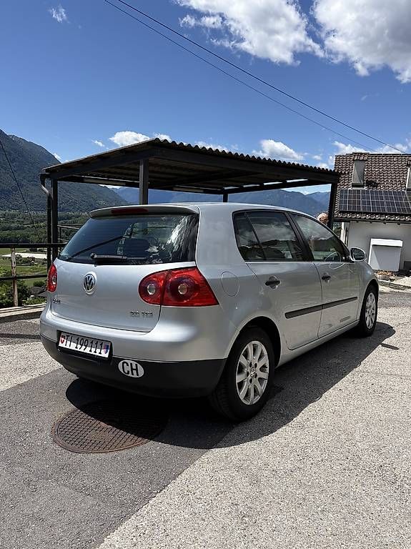 Automobili: VW Golf 2.0 TDI – Usato da Bellinzona venduto da ene_q7jf 1