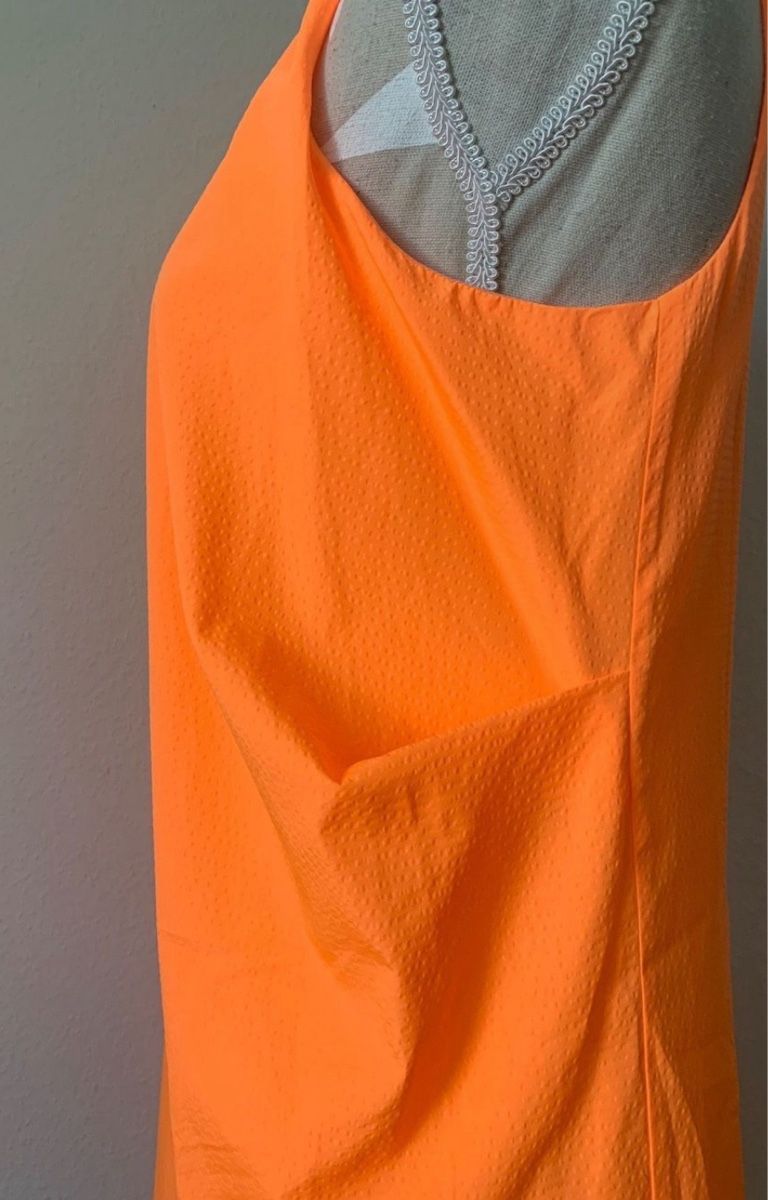 Cos Robes: Cos Neon Kleid Orange – D'occasion à Liestal par ell_6xc7 2