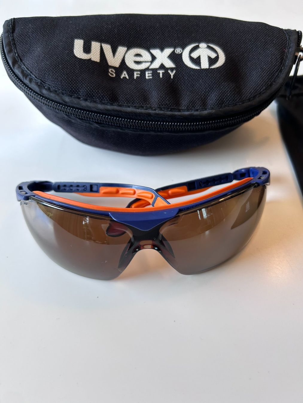 Uvex Brillen & Gläser: Uvex Sportsonnebrille – Gebraucht aus St. Gallen von look-twice