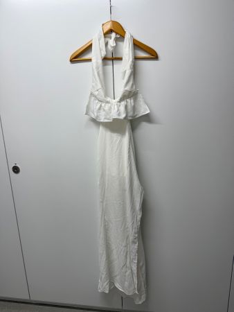 Neues ungetragenes Sommerkleid, Rückenausschnitt, Gr. L