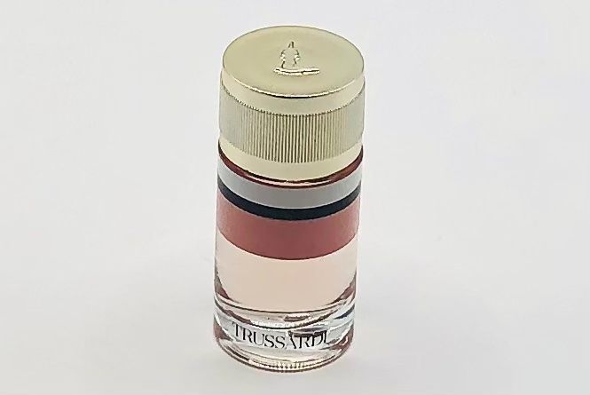 Parfum & Eau de Toilette: Miniature Trussardi - Trussardi Eau de Parfum 7 ml – Gebraucht aus Fully von  6