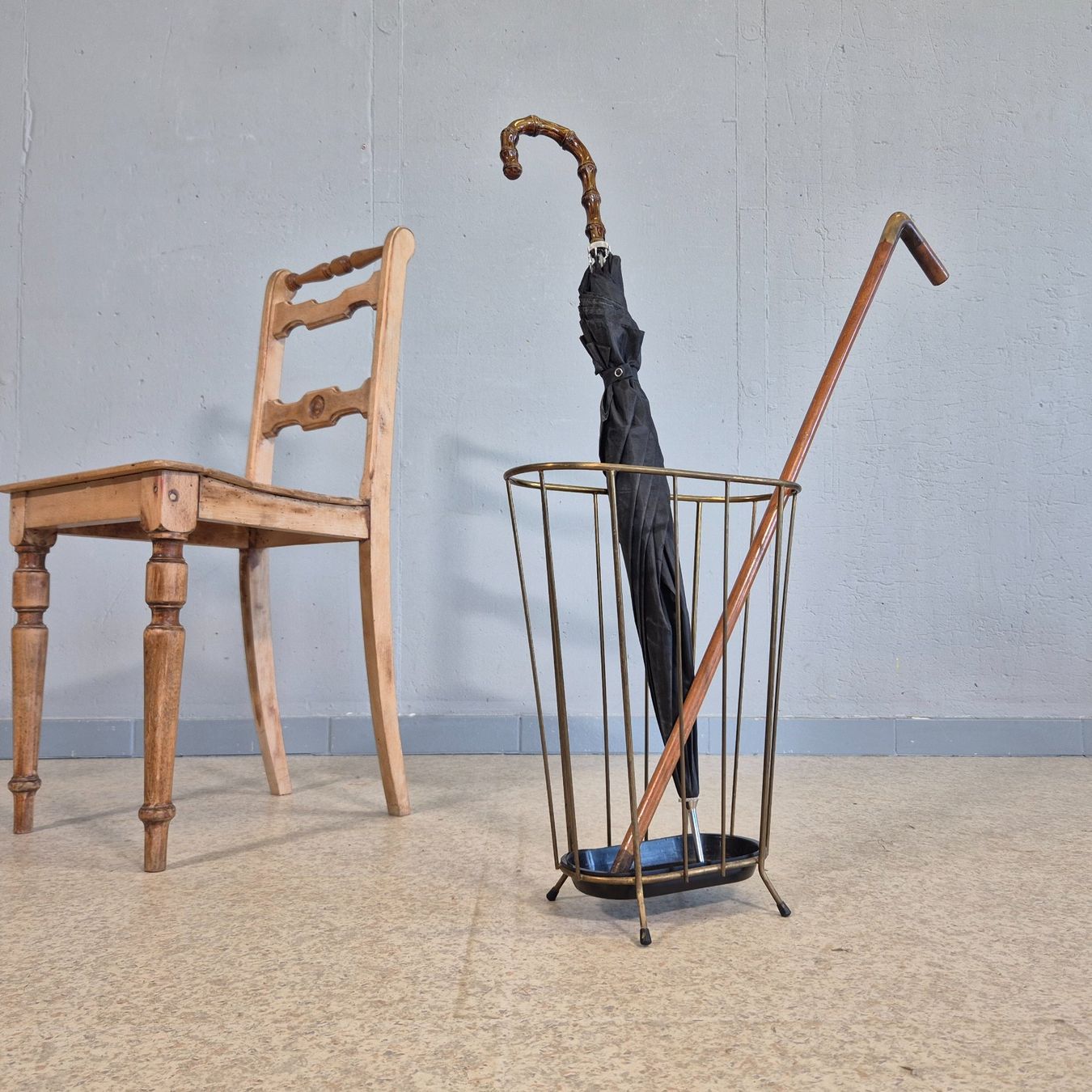 Altri mobili per ufficio: Mid Century Umbrella Stand, Schirmständer Messing – Usato da Nottwil venduto da Wondewa-Shop 2