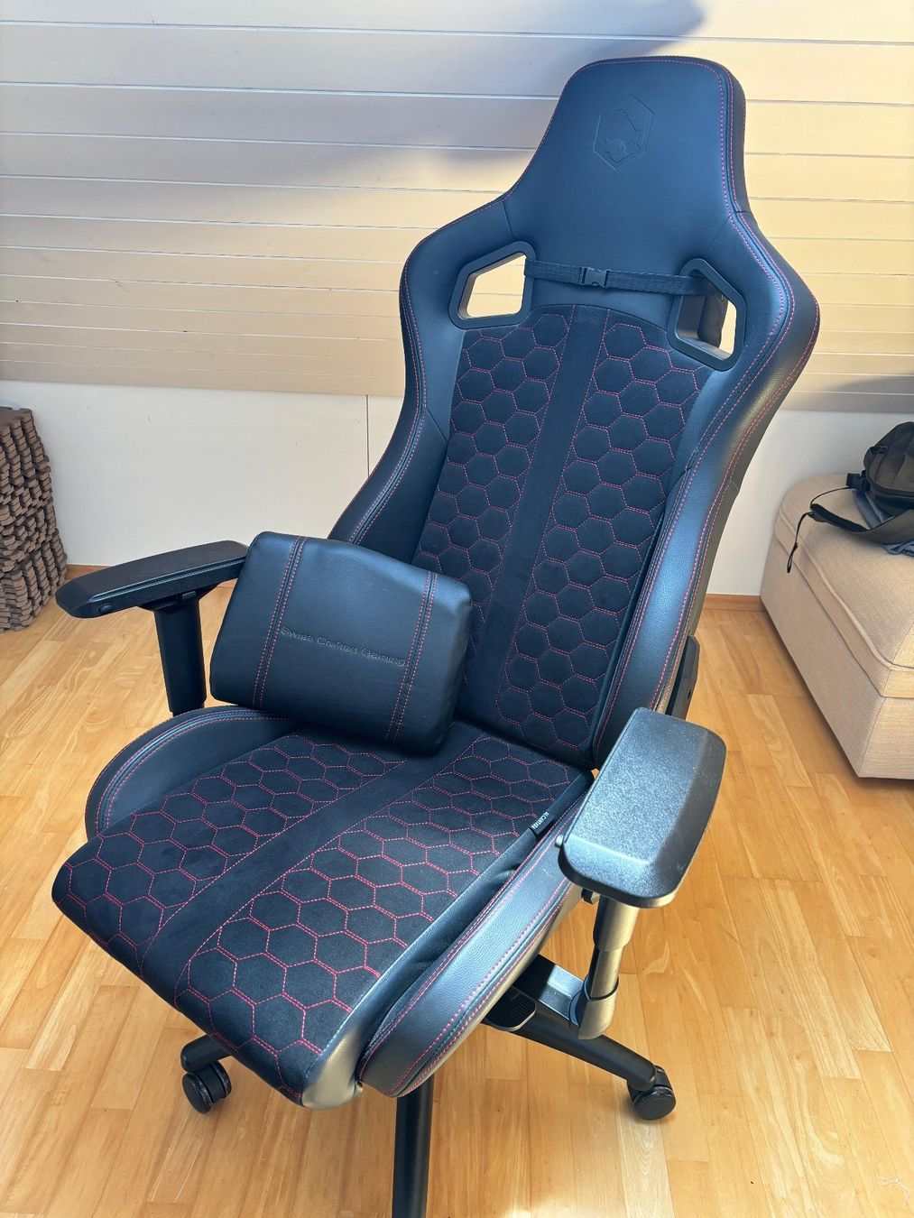 Chaises: Gaming Stuhl Joule Performance Raid Alcantara – Neuf (Voir description) à Winterthur par zoe_c 5