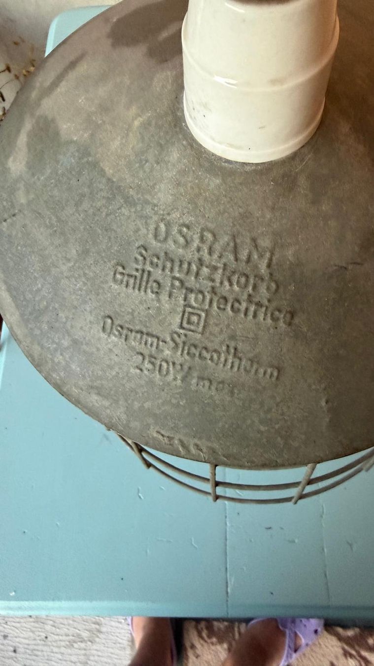Lampen: Infrarotlampe mit Retro Schutzkorb – Gebraucht aus Krauchthal von SamsPuce 4