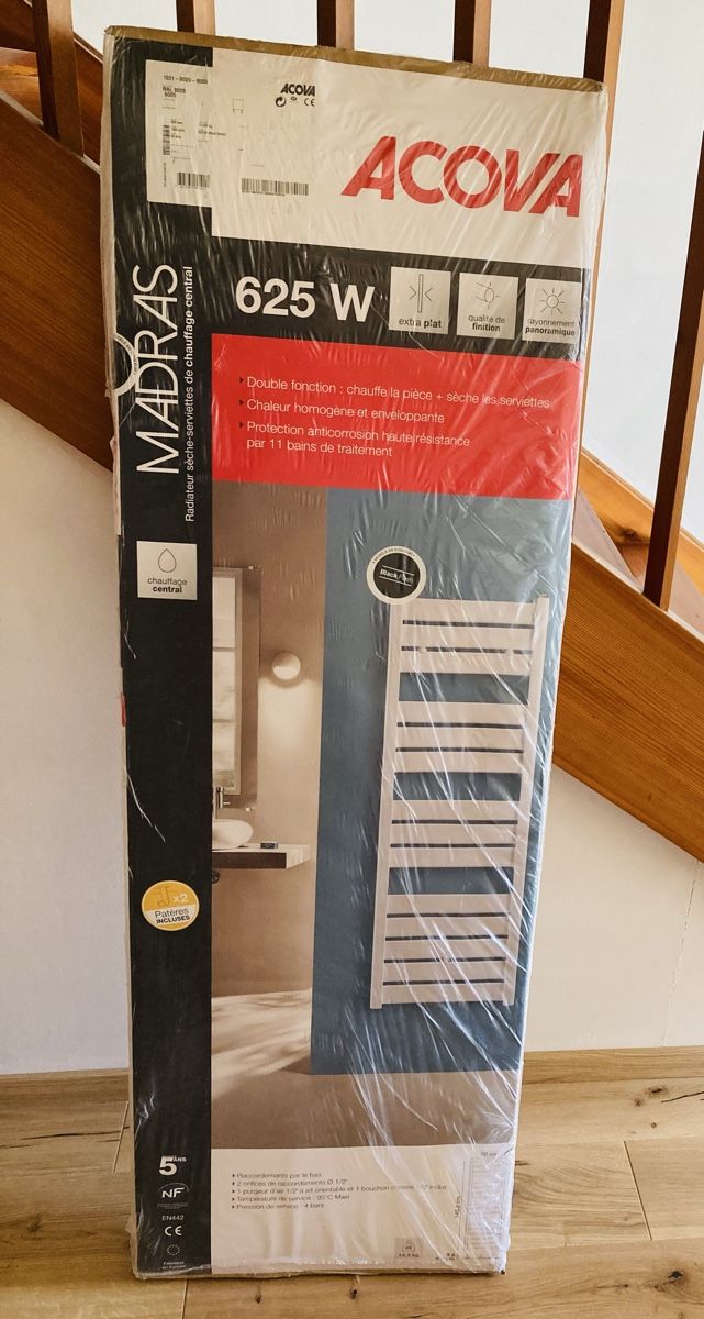 Radiatori: Radiateur et chauffe-serviettes Acova – Nuovo e nell'imballaggio originale da Ardon venduto da hel_2sxp