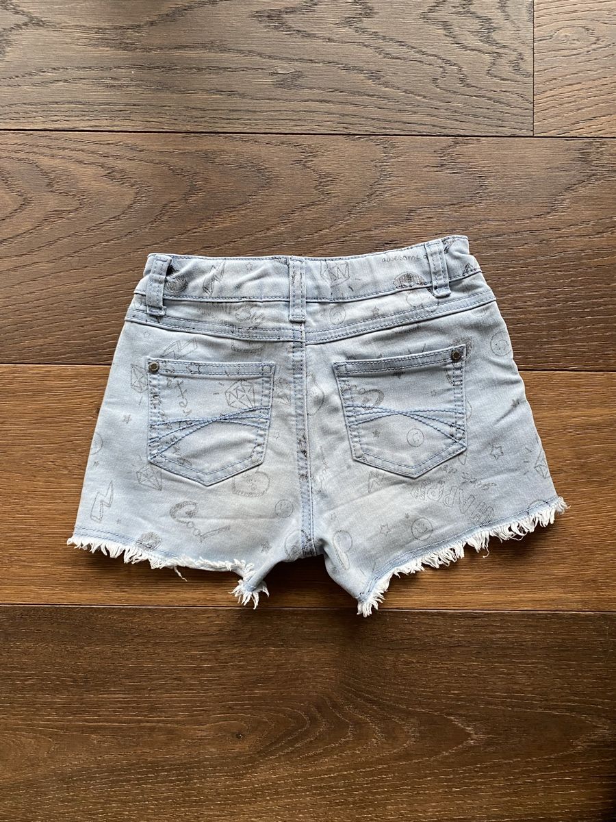 Hosen: Shorts Mädchen – Gebraucht aus Pfäffikon ZH von aveo14 1