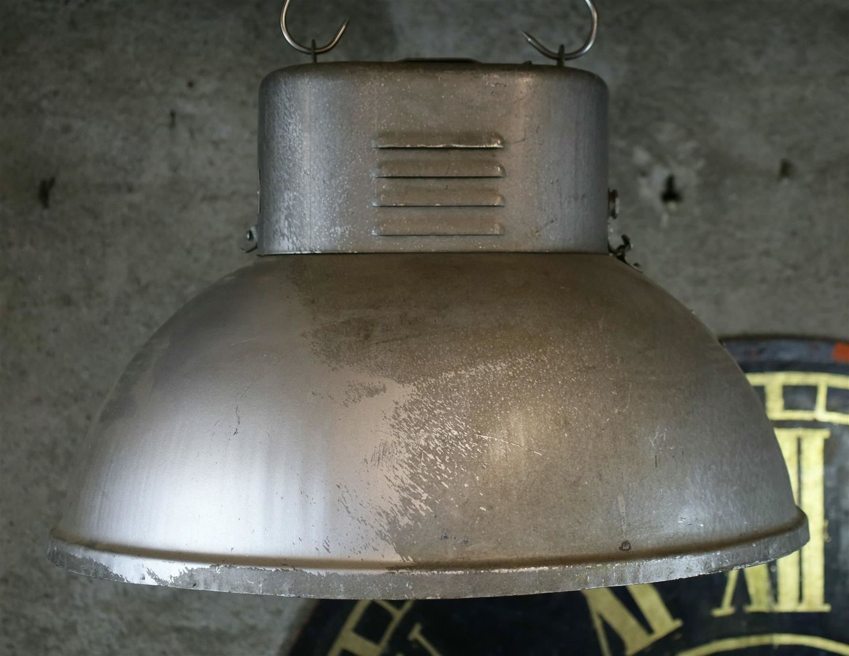 Kronleuchter & Deckenlampen: Industrielampe Fabriklampe U-Boot Lampe – Gebraucht aus Birrwil von brandschatz_birrwil 1