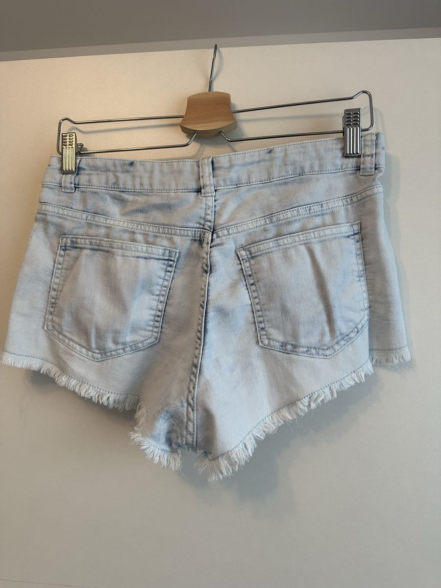 H&M Jeans: Jeans Shorts hellblau H&M Grösse 38 – Gebraucht aus Gachnang von mih_7dkp 1