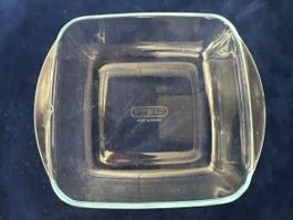 Auflaufform Pyrex Glas quadratisch guter Zustand