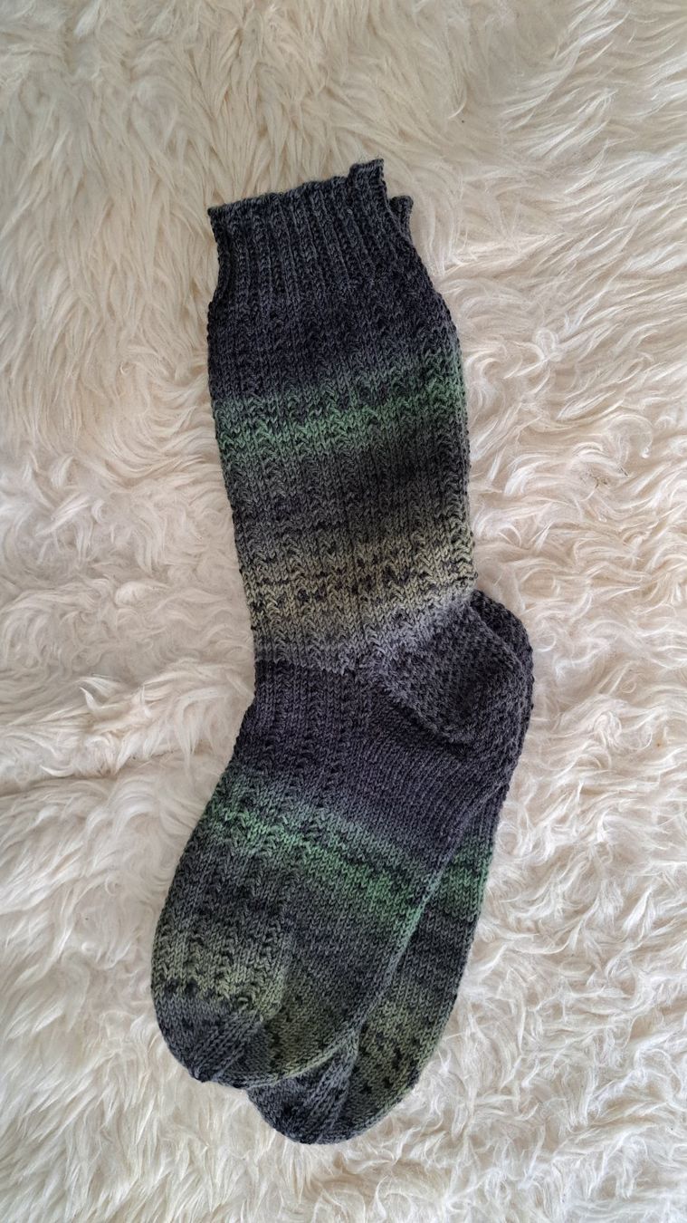 Calze: Socken handgestrickt 44/45 – Nuovo (secondo la descrizione) da Wiedlisbach venduto da 6433 2