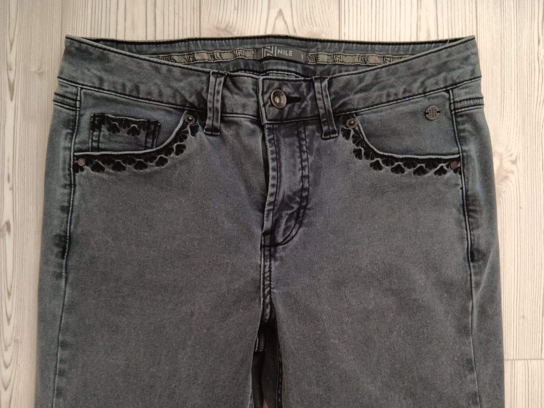 Nile Jeans: NILE Jeans taille / Grosse S – Usato da Cossonay-ville venduto da Super-Price-Quality 1