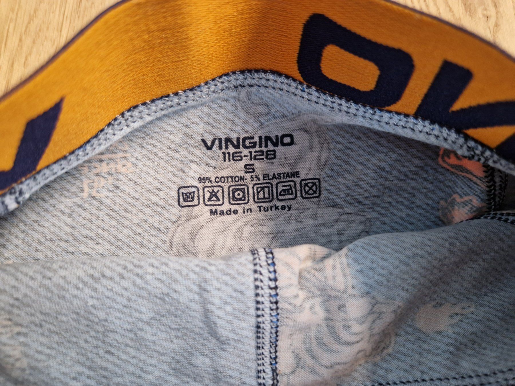 Vingino Biancheria intima: Boxershorts Gr. 116/128 Vingino – Usato da Davos-Dorf venduto da Bpelikan 3