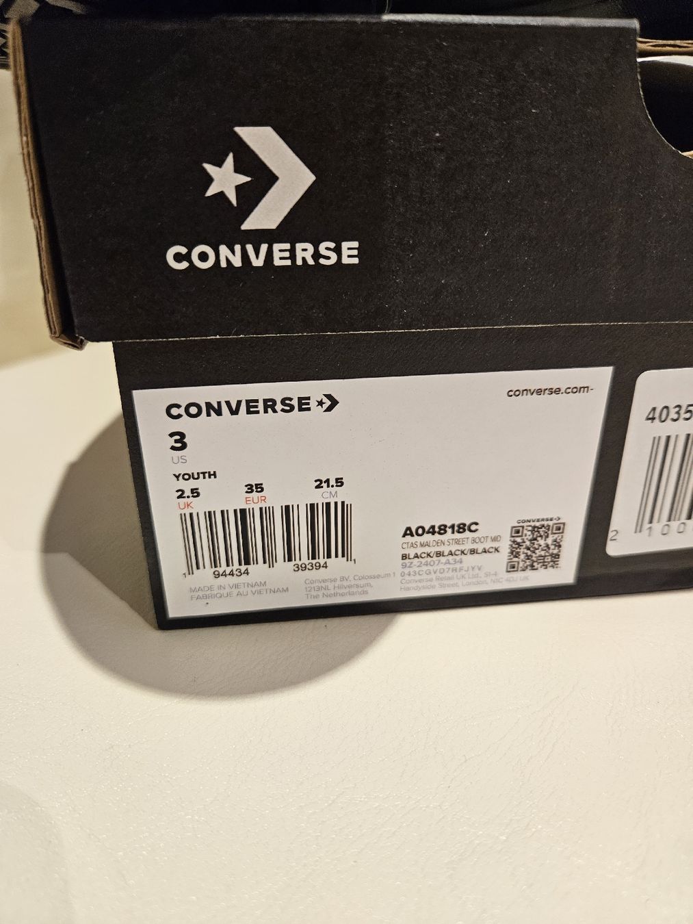 Converse Scarpe per ragazzi: Kinder Converse All Star, Gr. 35, Schwarz, Neuwertig – Nuovo (secondo la descrizione) da Matzingen venduto da seme_products 4