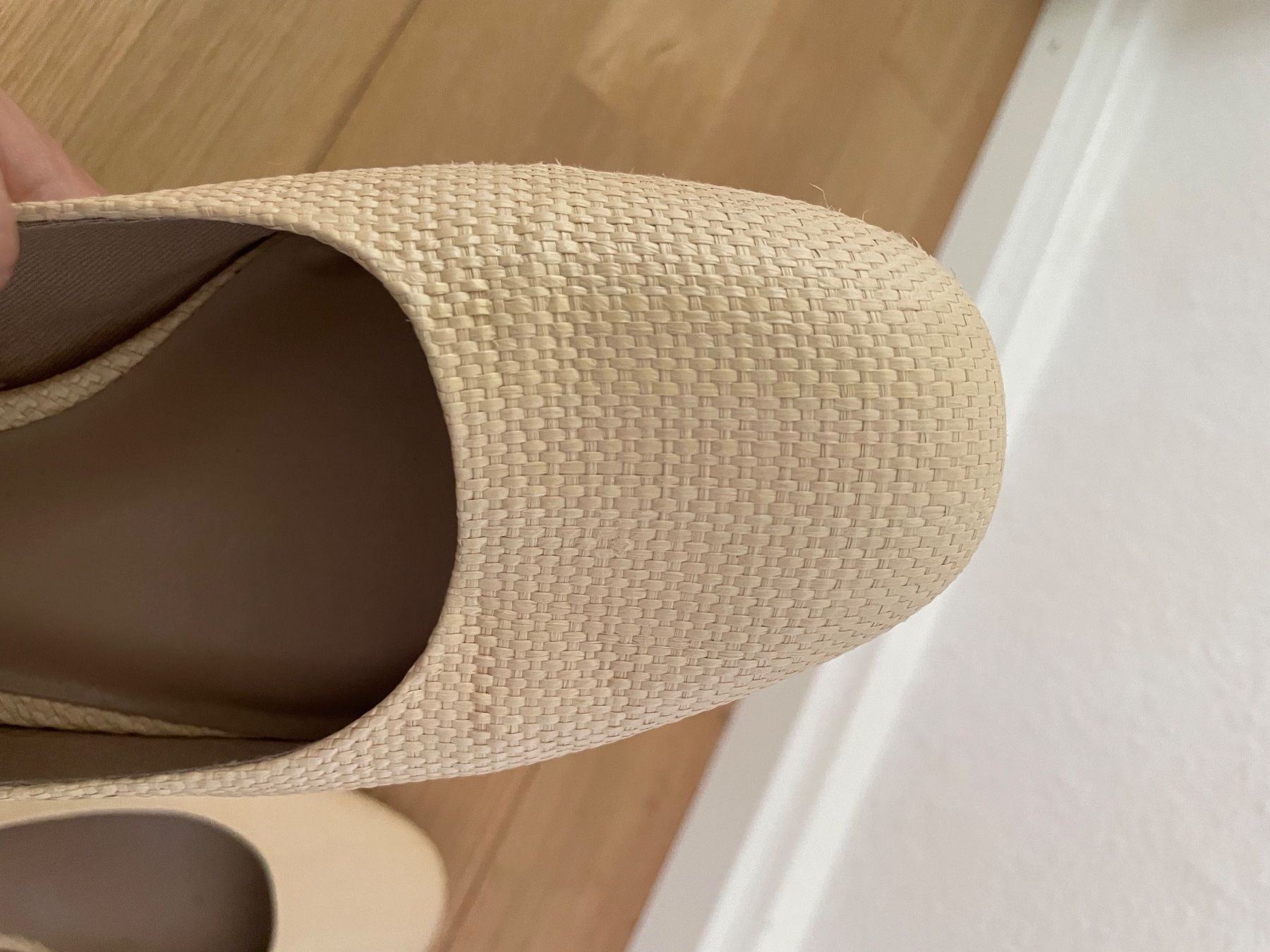 Damenschuhe: beige Absatzschuhe, Grösse 39 – Gebraucht aus Basel von kra_w6mq 6