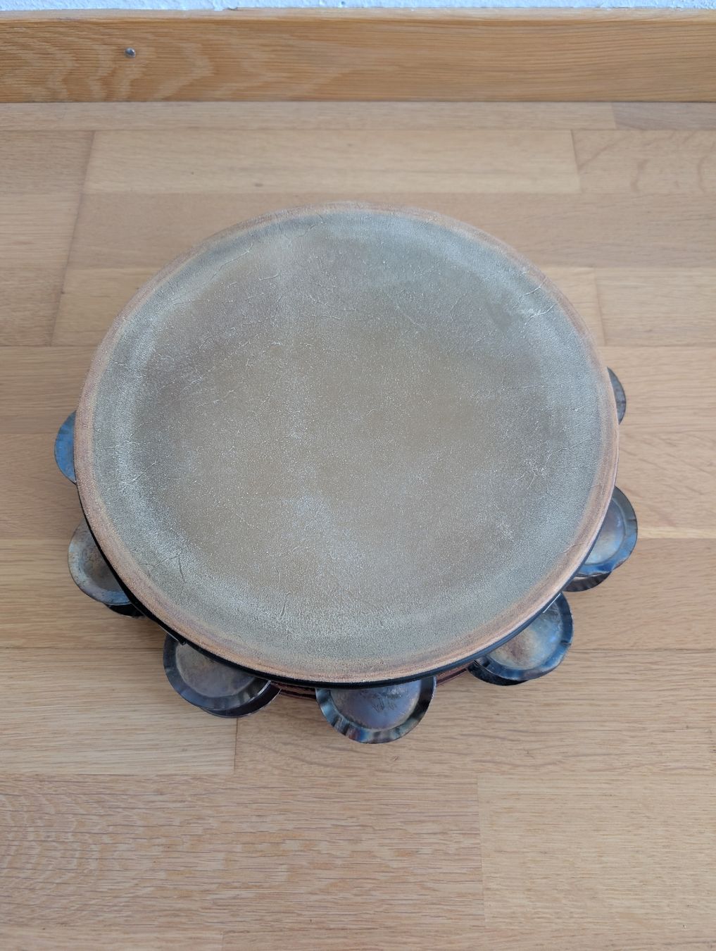 Strumenti musicali: Lefima Schellentambourin 10" 2-reihig – Usato da Luzern venduto da GelberDoppelmeter 1