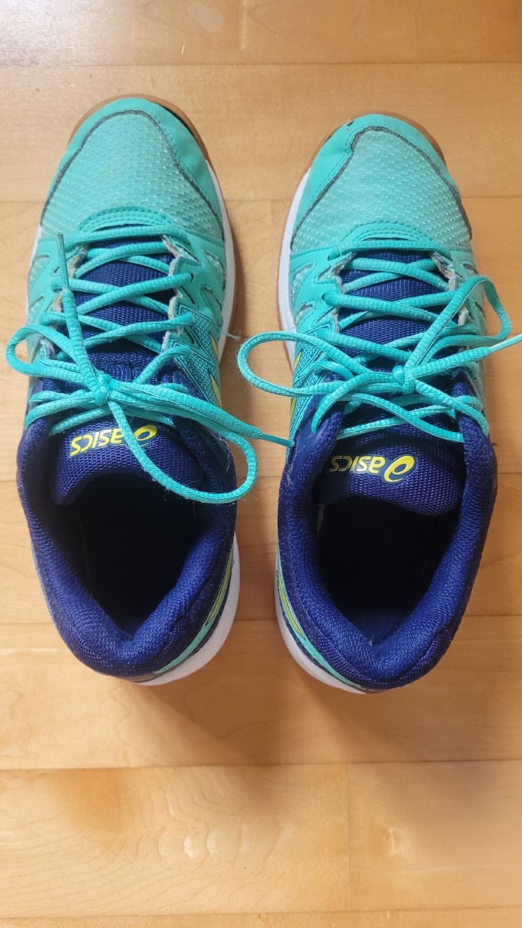 Asics Scarpe per ragazzi: türkisse Asics Hallenschuhe Gr.38 – Usato da Wettingen venduto da Granada007