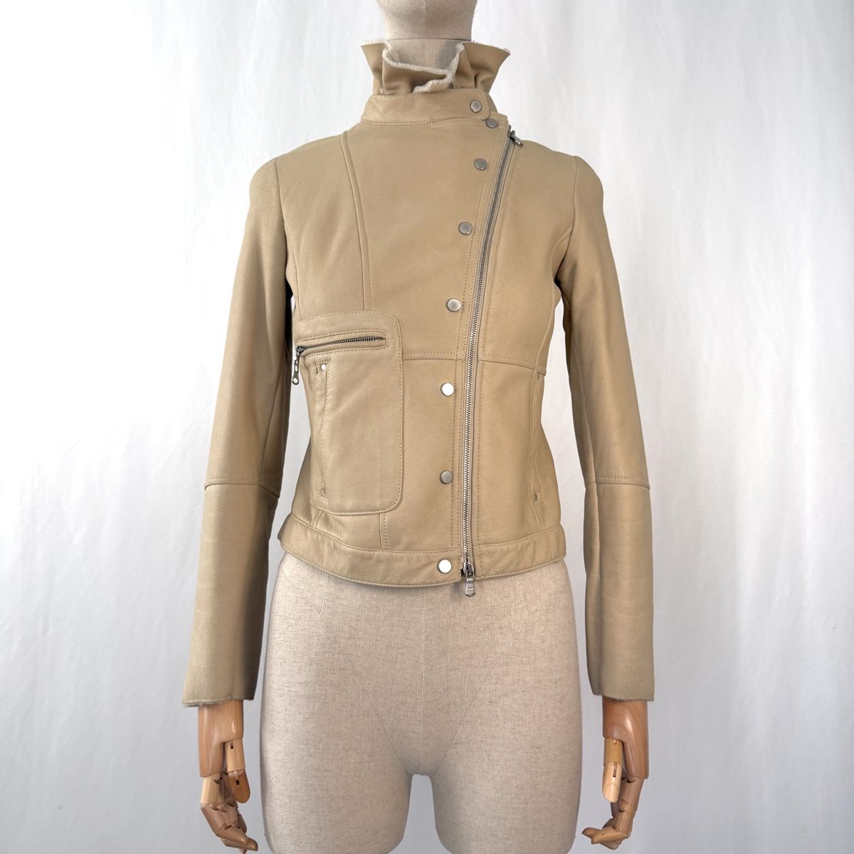 Brunello Cucinelli Giacche: BRUNELLO CUCINELLI Shearling Jacket – Usato da Emmen venduto da Avviivva_Com2023