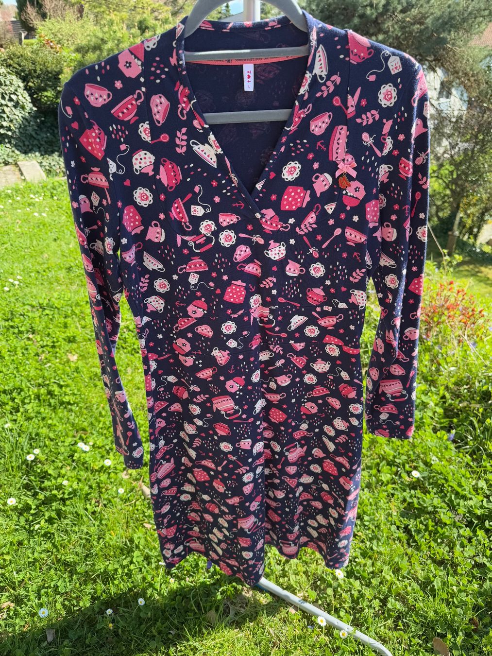 Blutsgeschwister Kleider: Blutsgeschwister Kleid L – Gebraucht aus Niederrohrdorf von Frau-Kunterbunt