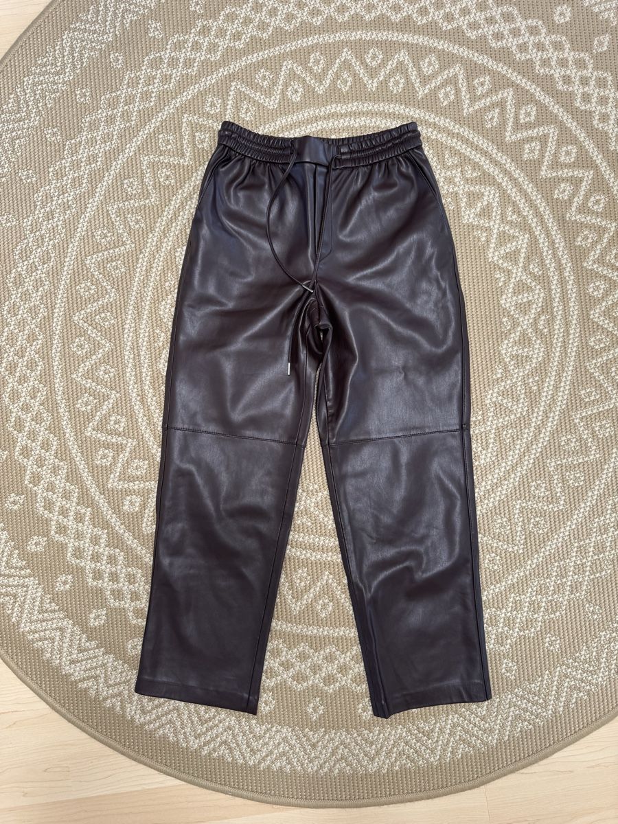 Mango Pantaloni: Mango Kunstleder Hose Gr 34 – Usato da Zürich venduto da tij_2swv