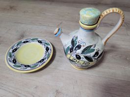 Handbemalte Olivenöl-Karaffe mit Teller, Vintage Style