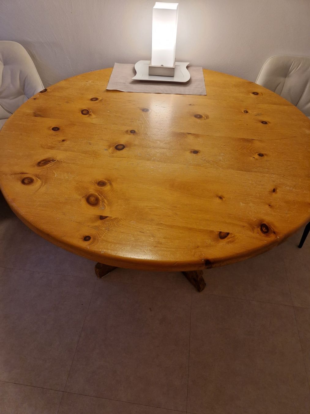 Tavoli: Arventisch rund – Usato da Sils im Domleschg venduto da platin01 4