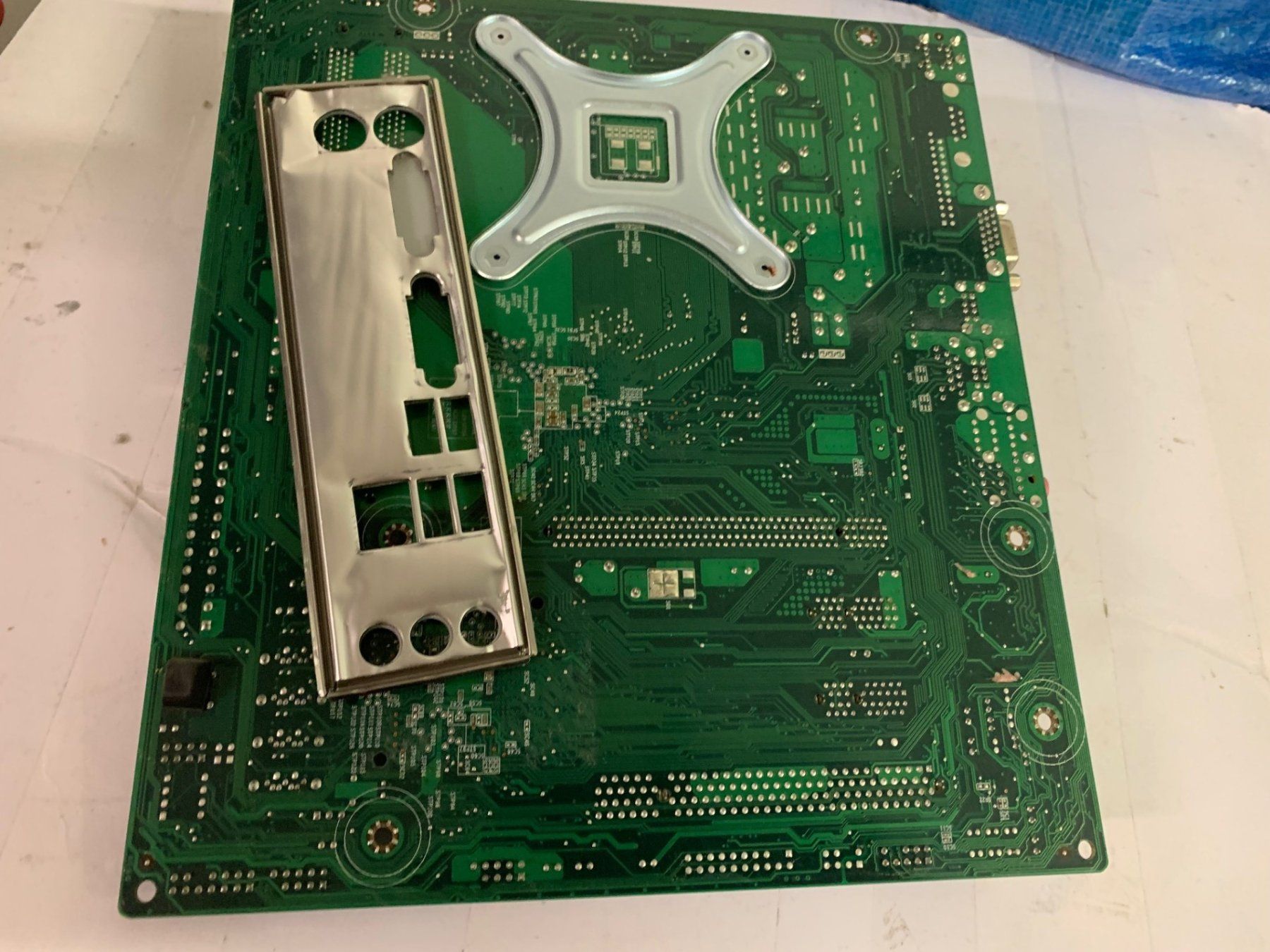 Cartes mère: Intel Desktop-Mainboard – Défectueux à Emmen par newcar4you 5