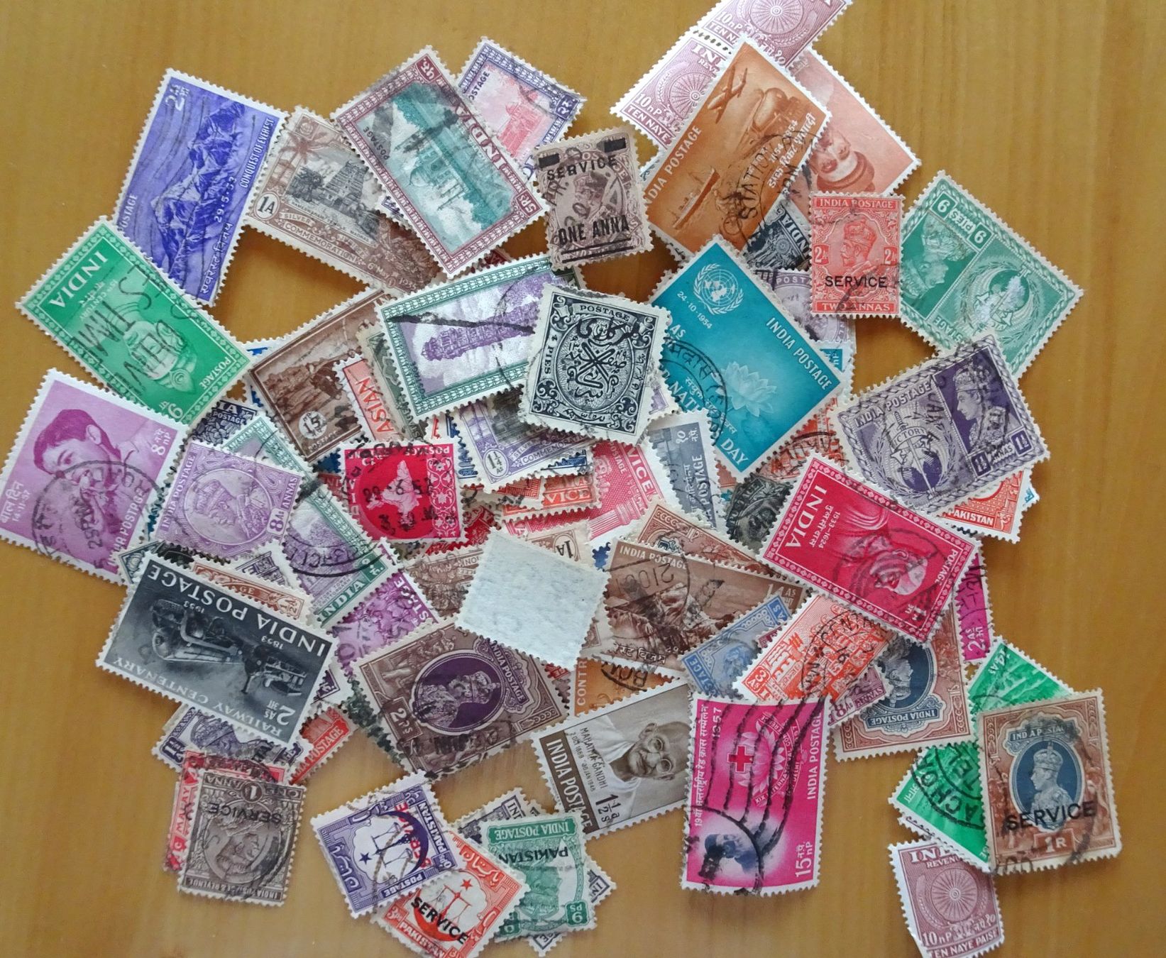 Tutti i francobolli: Briefmarken Indien – Usato da Feldbrunnen venduto da MarcusSO 3