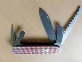 Victorinox Pioneer Harvester Old Cross