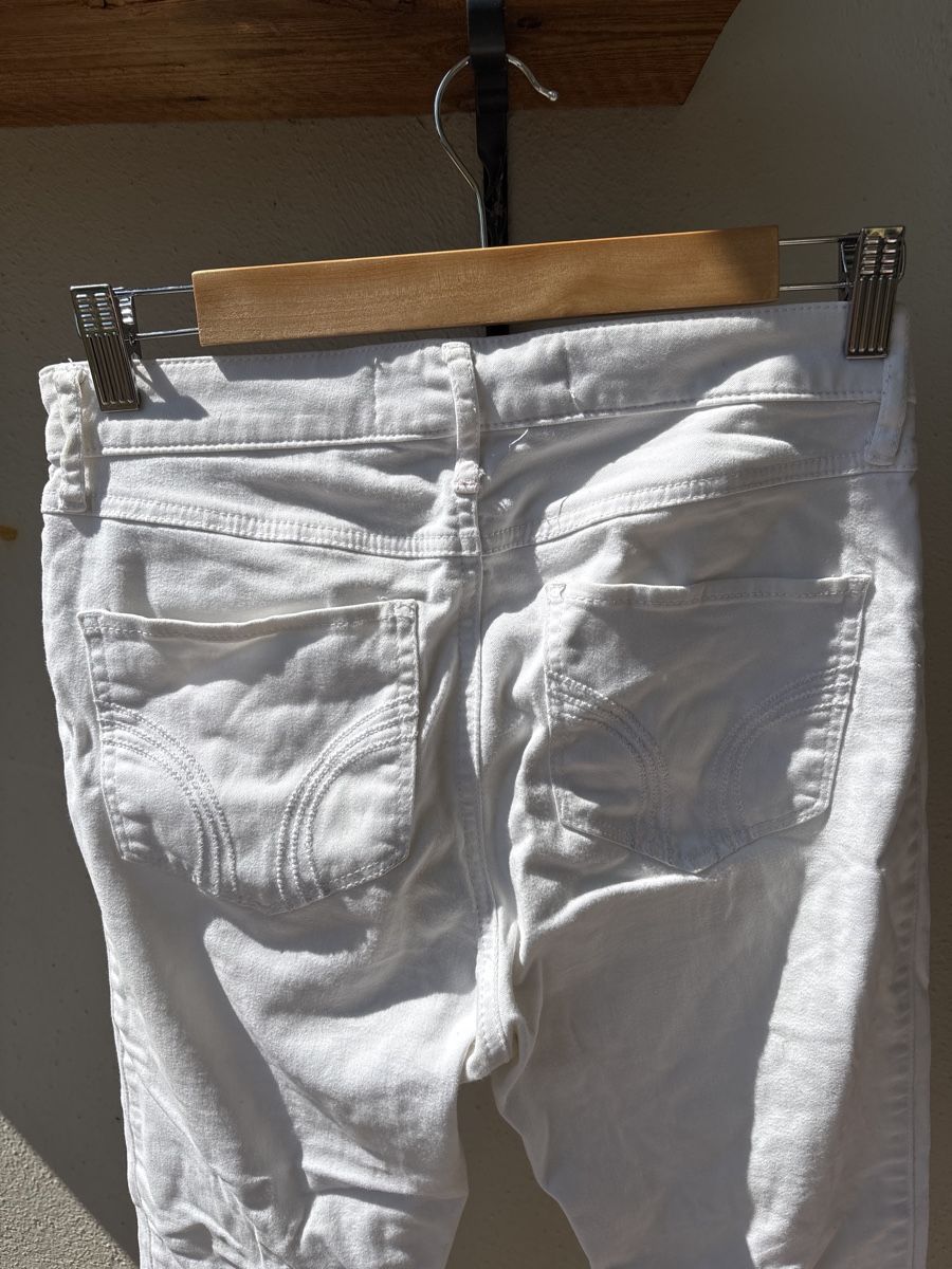 Hollister Pantaloni: Pantalon Hollister – Usato da Neuchâtel venduto da cam_lf7y 2