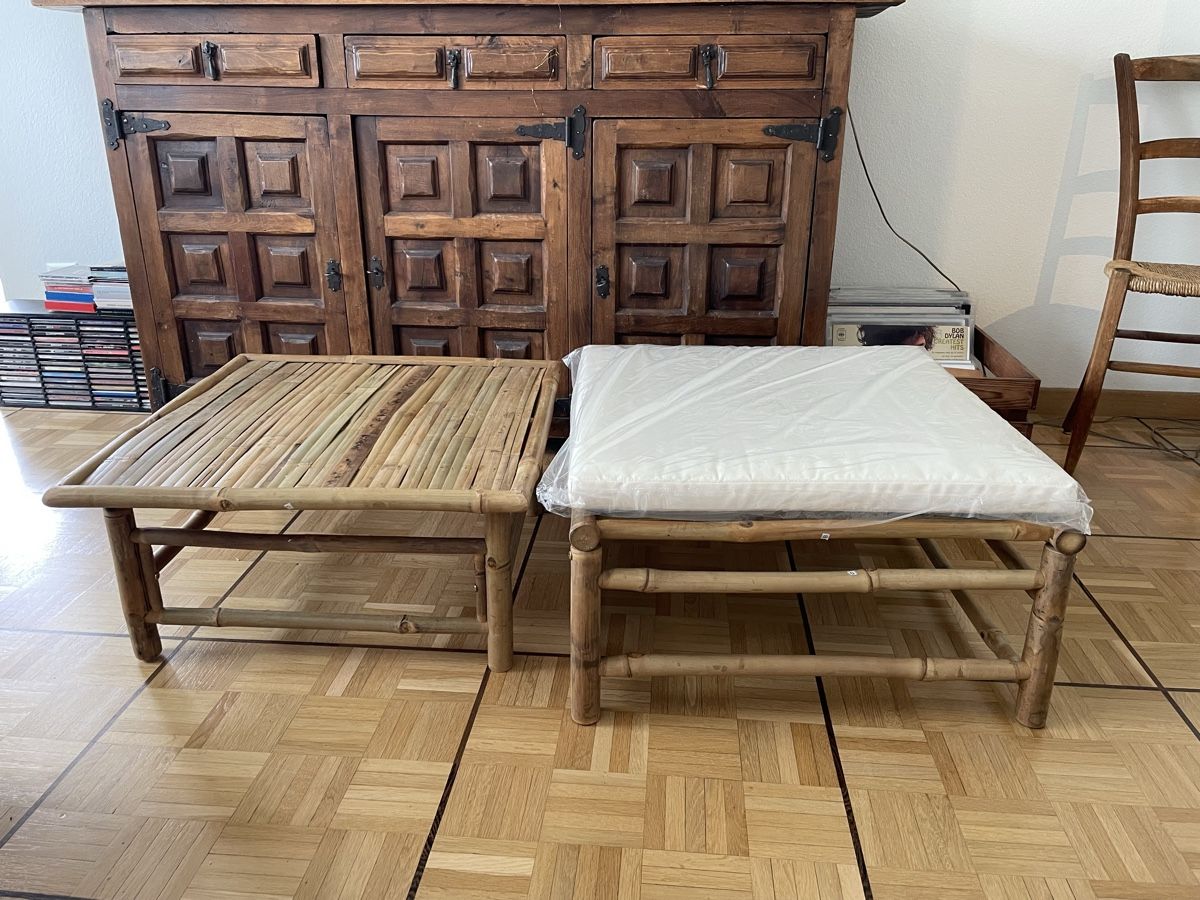 Set di tavolo e panche: Bambusmöbel – Nuovo e nell'imballaggio originale da Winterthur venduto da MurielFrei