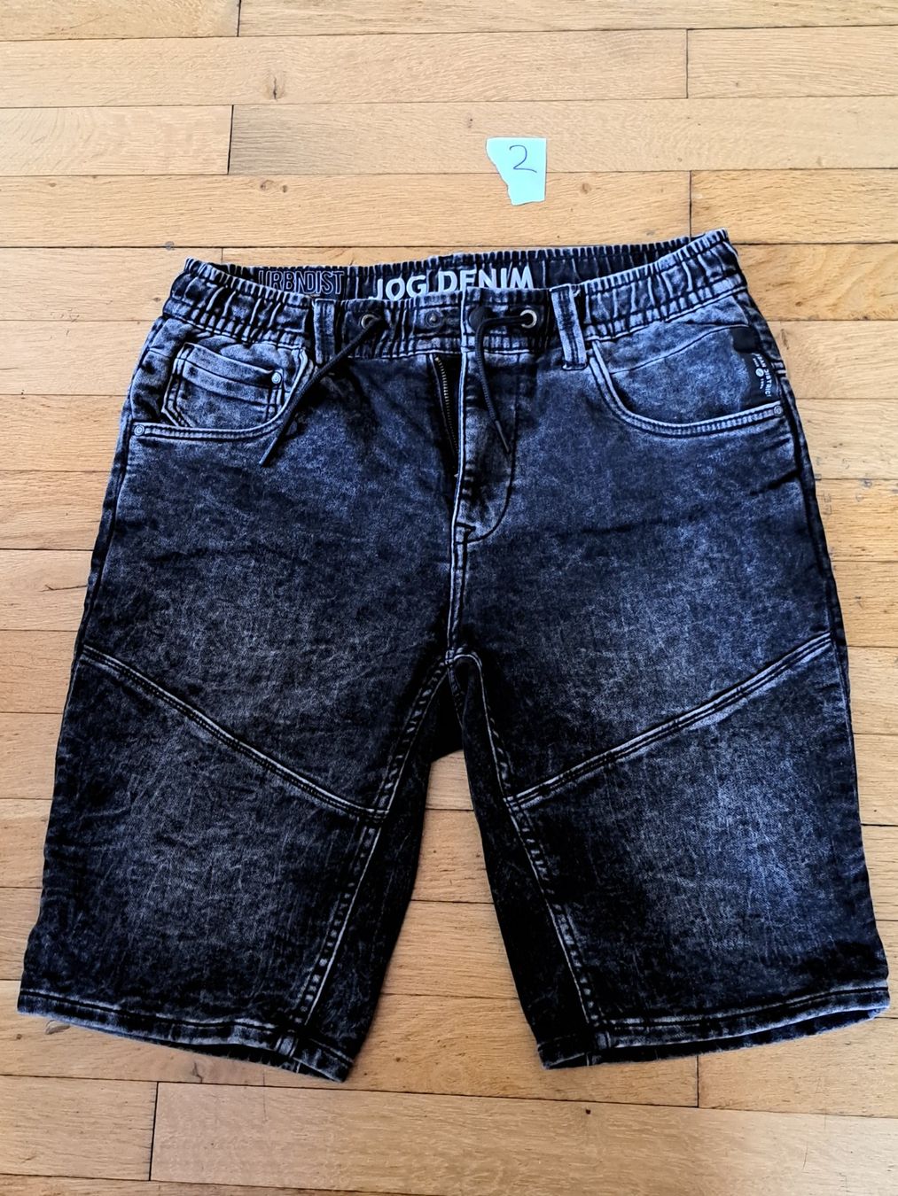 C&A Pantaloni: Kurze Jeans Hose Herren Gr M – Usato da Uitikon Waldegg venduto da Smeragol